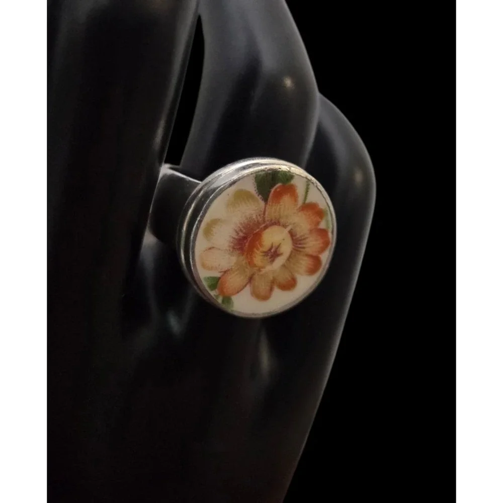 Women's Size 7 Baroque Handpainted Ceramic Flower Sterling 925 Vintage Wide Ring